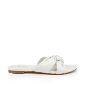 Badgley Mischka Women's Nicolet in White