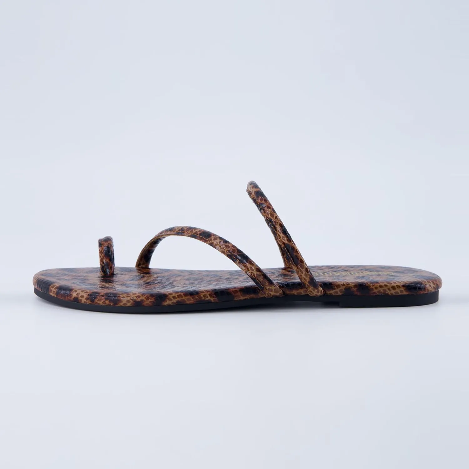 CUSHIONAIRE Resort Womens Minimalist Strappy Sandals  Lightweight Summer Flat Sandals with Cushioned Footbed